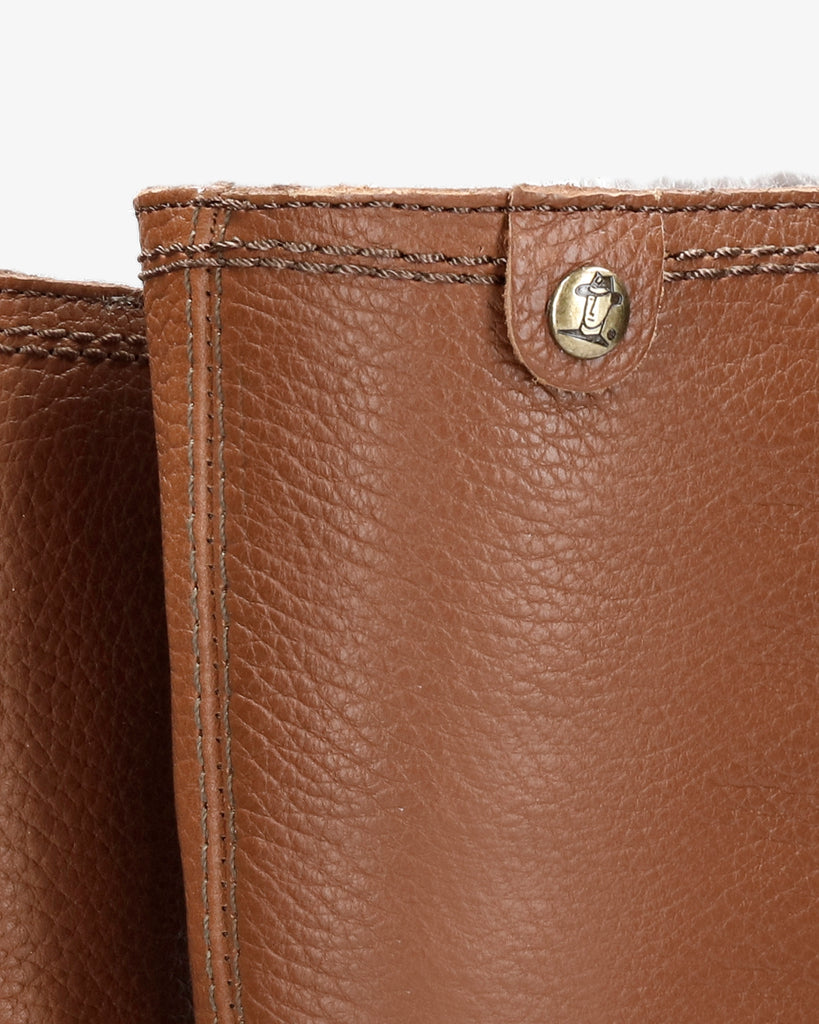 Bambina Igloo botas de piel con forro interior de pelo natural. cuero