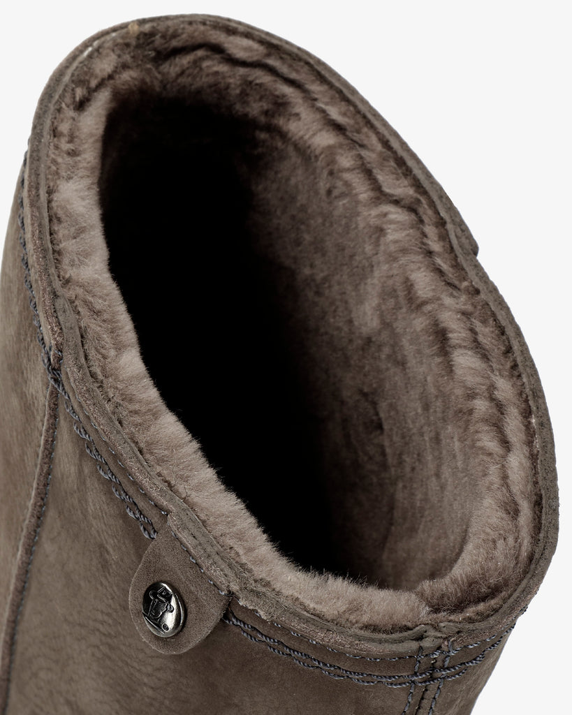 Bambina Igloo botas de piel con forro interior de pelo natural. gris