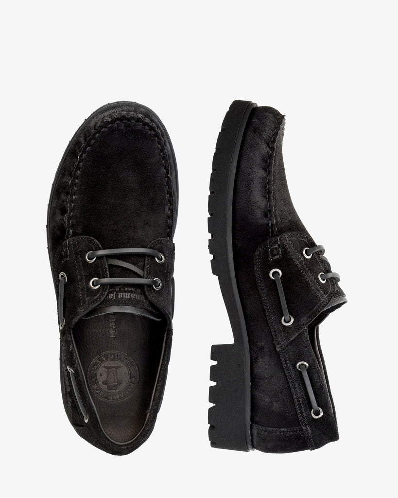 Boat náutico de piel con forro interior de piel. negro