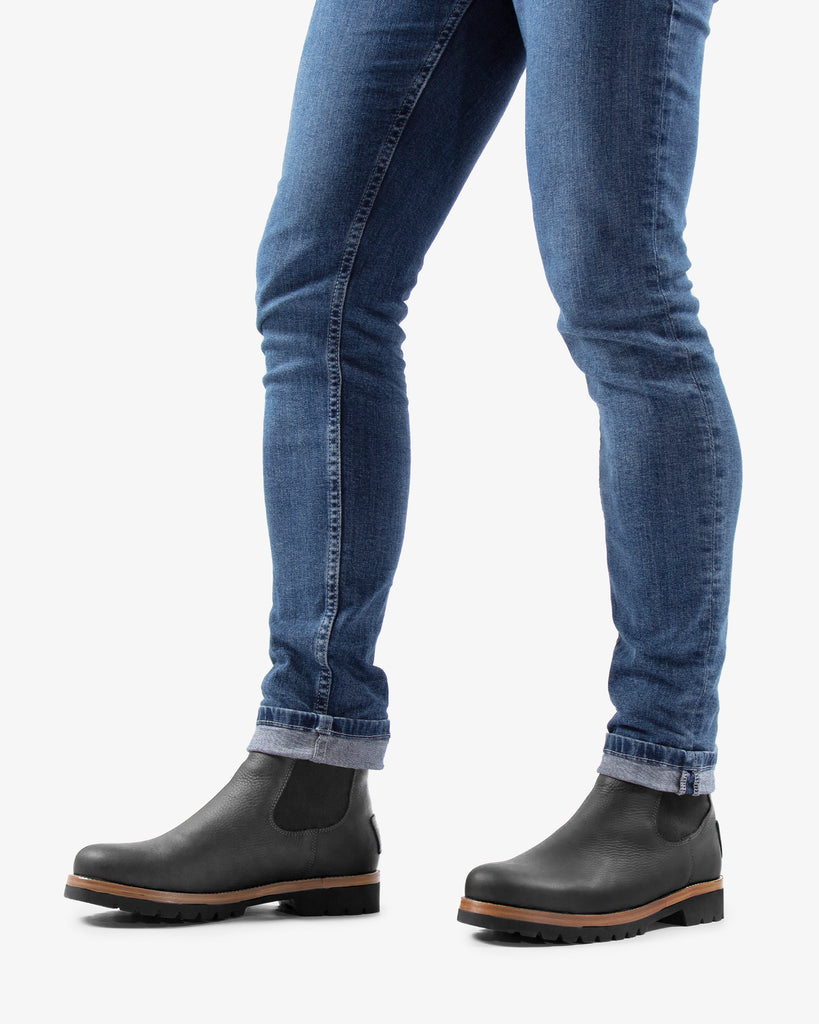 Burton Igloo botines de piel con forro interior de pelo natural. negro