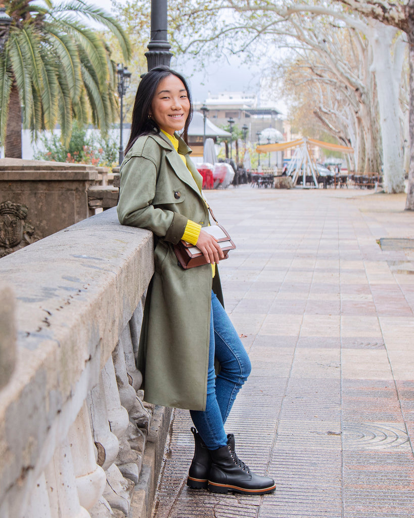 Frisia botas de piel con forro interior de pelo. negro