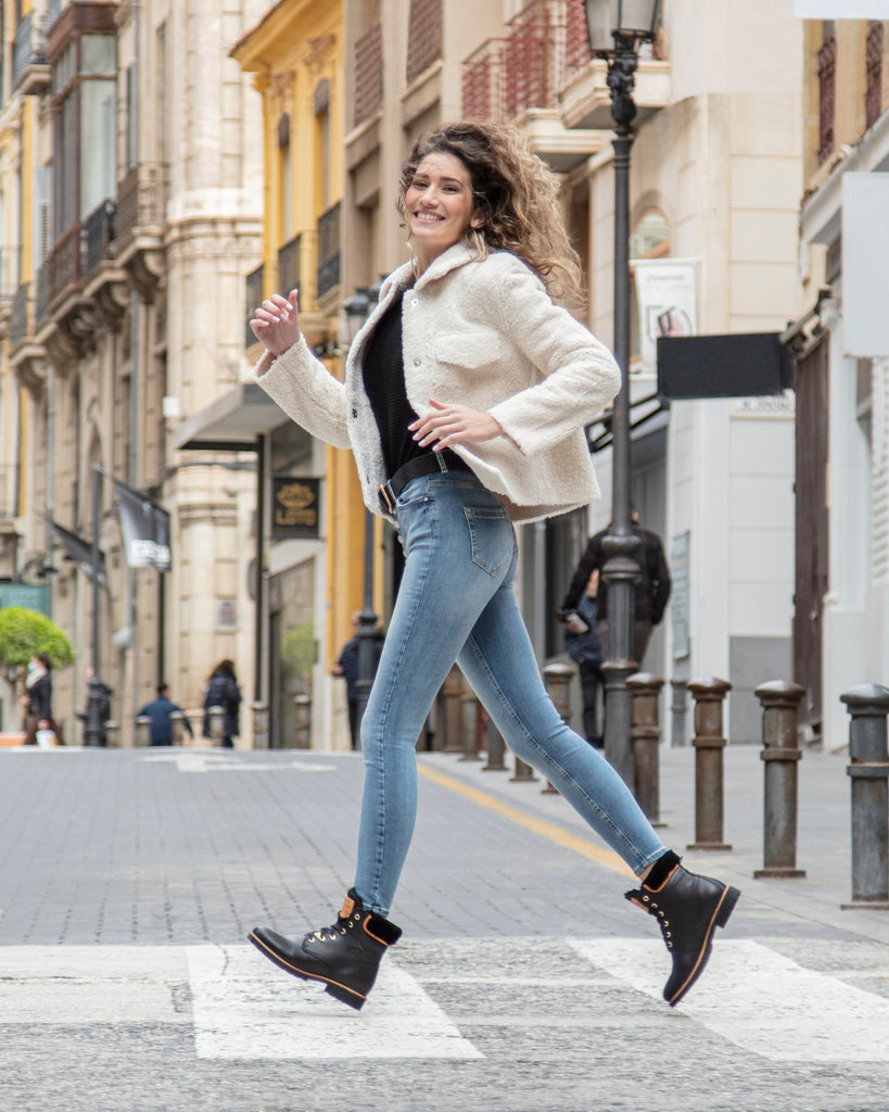 Panama 03 Igloo Trav botas de piel con forro interior de pelo natural. negro