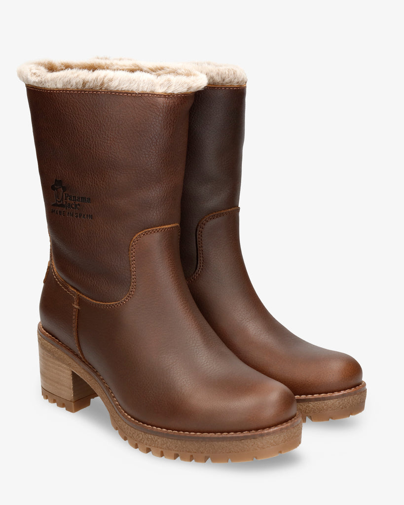 Piola botas de piel con forro interior de pelo. cuero