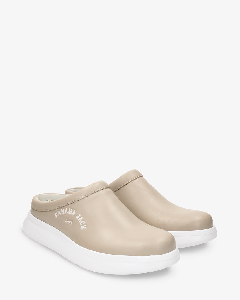 Yeray zueco de piel con forro interior de piel. taupe